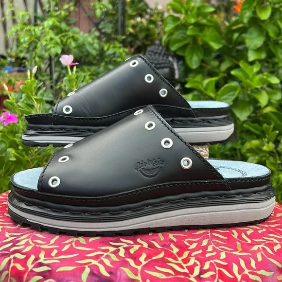 New Dr. Martens Silver Gromet Cut Out Black Vintage 90’s Chunky Slides Sandals - Picture 15 of 17